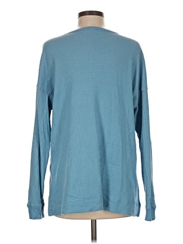 American Eagle Outfitters Pullover Sweater (view 2)