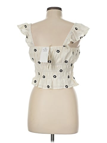 Hem & Thread Sleeveless Blouse (view 2)