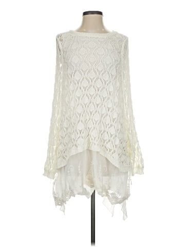 Ryu Poncho (view 1)