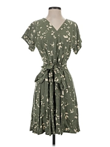 Simply Vera Vera Wang Casual Dress (view 1)