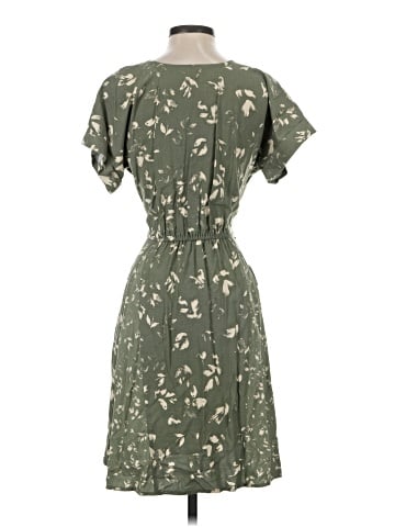 Simply Vera Vera Wang Casual Dress (view 2)