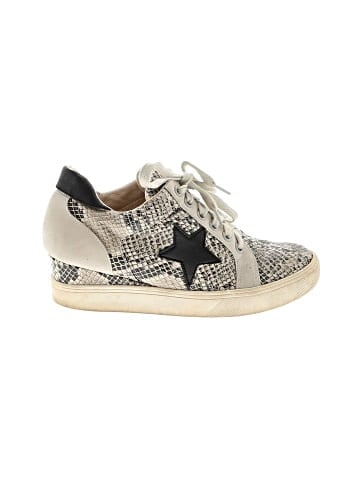 Mia Sneakers (view 1)