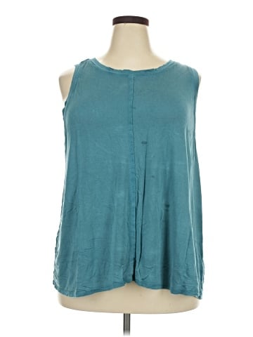 Maurices Sleeveless T-Shirt (view 1)