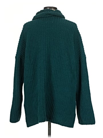 Abercrombie & Fitch Turtleneck Sweater (view 2)