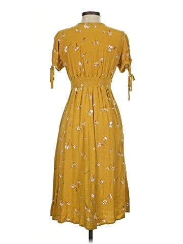 Universal Thread Casual Dress (view 2)
