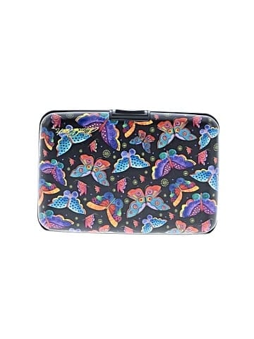 Unbranded Wallet (view 1)