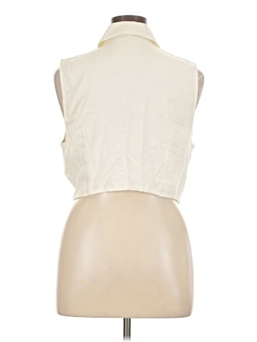 Abercrombie & Fitch Sleeveless Button-Down Shirt (view 2)