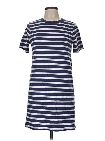 Old Navy Casual Dress (view 1)