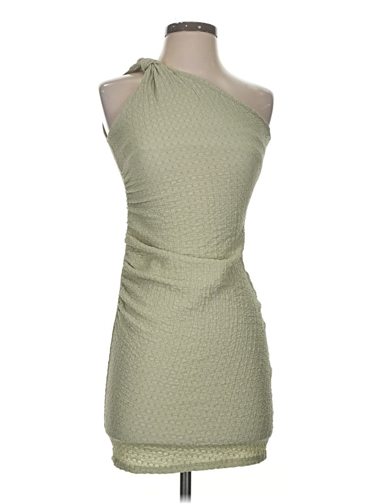 Pre-owned Prettylittlething Tank Top Green One Shoulder Neckline Tops