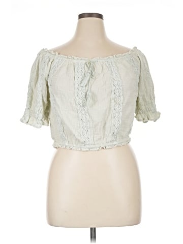 American Eagle Outfitters Short Sleeve Blouse (view 1)