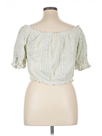 American Eagle Outfitters Short Sleeve Blouse (view 2)