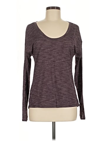 Lululemon Athletica Long Sleeve T-Shirt (view 1)