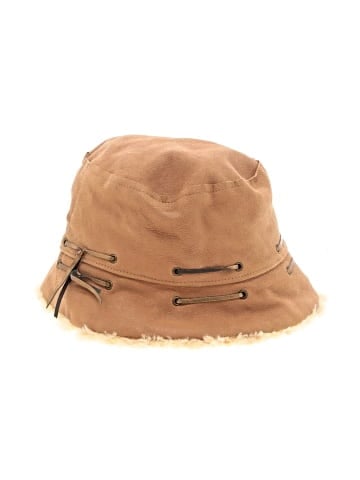 Arden B. Hat (view 1)