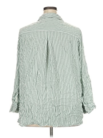 Velvet Heart 3/4 Sleeve Button-Down Shirt (view 2)