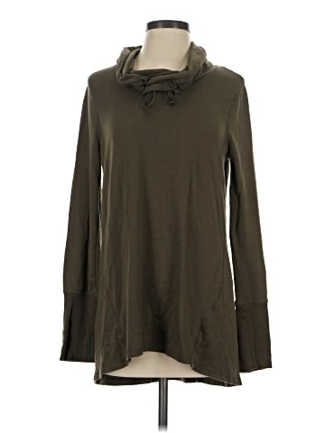 Cable & Gauge Long Sleeve Turtleneck (view 1)