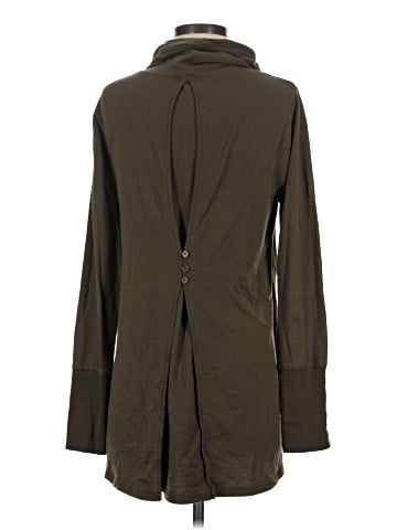 Cable & Gauge Long Sleeve Turtleneck (view 2)