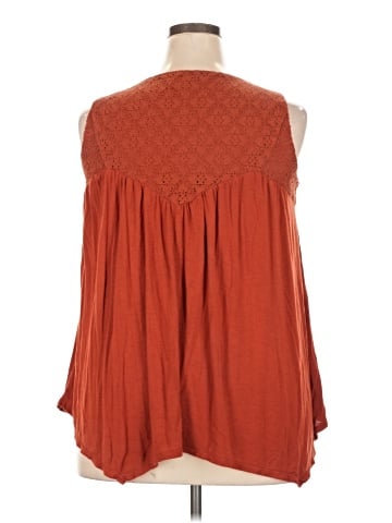 Knox Rose Sleeveless Blouse (view 2)
