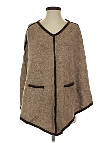 Patagonia Poncho (view 1)