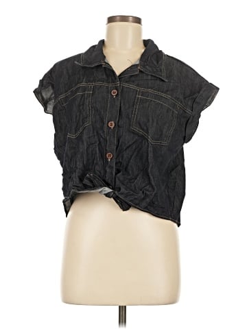 Sweaty Betty Sleeveless Button-Down Shirt (view 1)