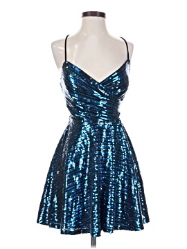 city studio slim blue dress Juniors' Dresses On Sale Up To 90% Off Retail A side slit adds easter edit Sabrina Carpenter | 