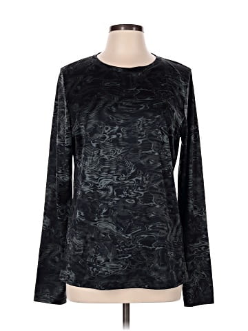 Under Armour Long Sleeve T-Shirt (view 1)