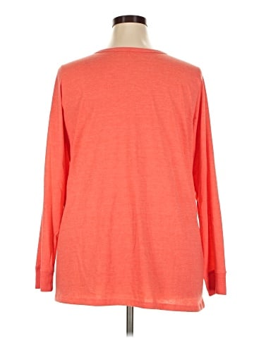 Torrid 3/4 Sleeve T-Shirt (view 2)