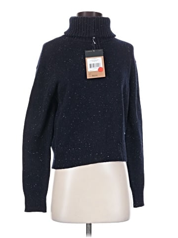The North Face Pullover Sweater (view 1)