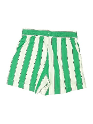 Gap Shorts (view 2)