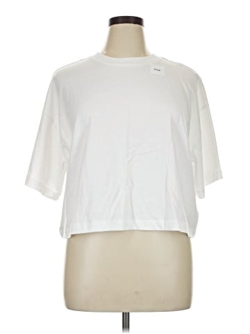 Old Navy Short Sleeve T-Shirt (view 1)