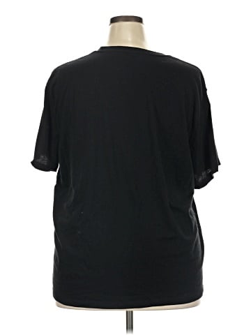 Old Navy Short Sleeve T-Shirt (view 2)