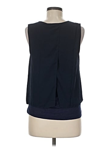Casual Couture by Green Envelope Sleeveless T-Shirt (view 2)