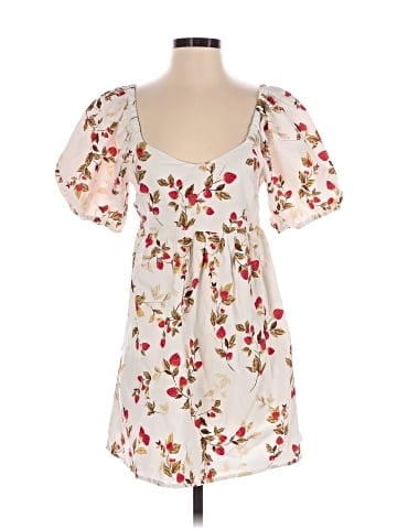 Old Navy Casual Dress (view 1)