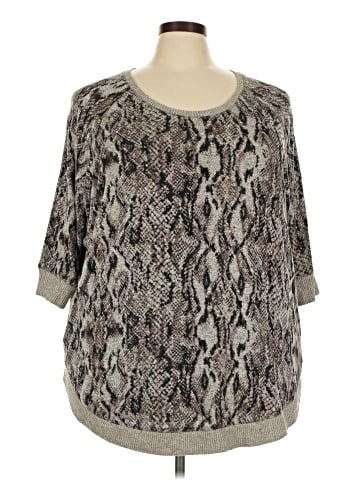 Maurices 3/4 Sleeve T-Shirt (view 1)