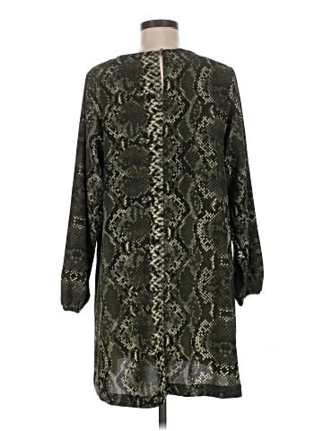 H&M Casual Dress (view 2)
