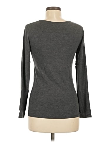 Uniqlo Long Sleeve T-Shirt (view 2)
