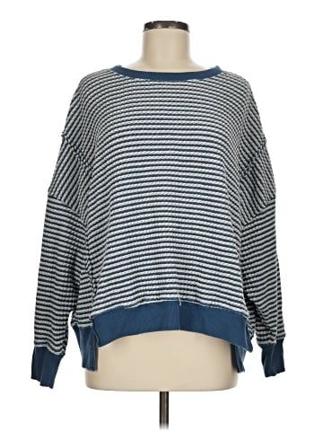 American Eagle Outfitters Pullover Sweater (view 1)