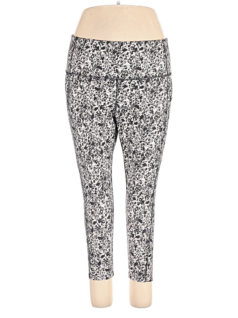 Pre-owned Marika Active Pants In Silver