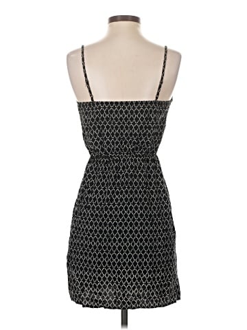 Old Navy Casual Dress (view 2)