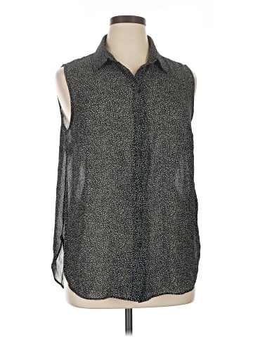 H&M Sleeveless Button-Down Shirt (view 1)