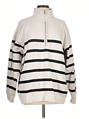 Abercrombie & Fitch Pullover Sweater (view 1)