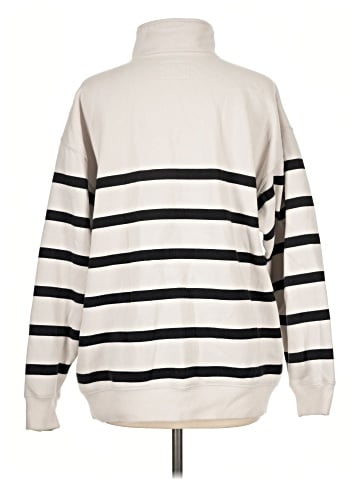 Abercrombie & Fitch Pullover Sweater (view 2)