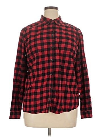 Croft & Barrow Long Sleeve Button-Down Shirt (view 1)