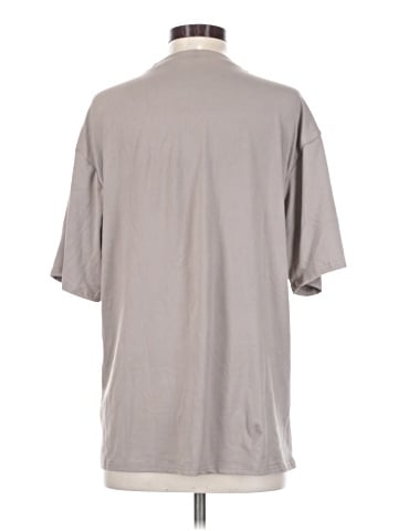 Unbranded Short Sleeve T-Shirt (view 2)