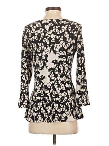 Leifsdottir 3/4 Sleeve Top (view 2)