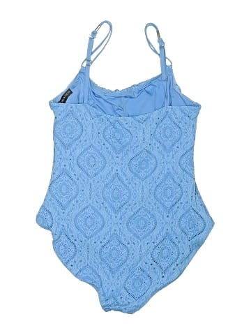 La Blanca One Piece Swimsuit (view 2)