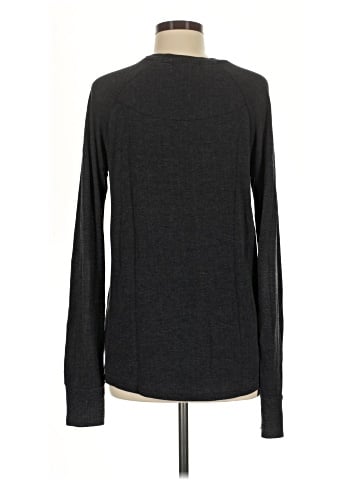 Brandy Melville Long Sleeve T-Shirt (view 2)