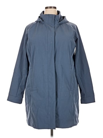 Mondetta Raincoat (view 1)