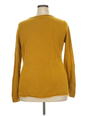 Old Navy Pullover Sweater (view 2)