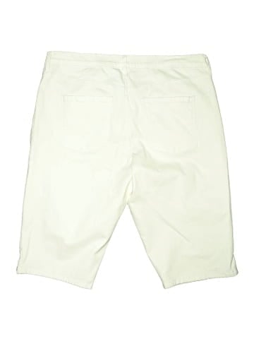 Gloria Vanderbilt Khaki Shorts (view 2)