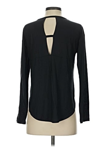 Under Armour Long Sleeve T-Shirt (view 2)